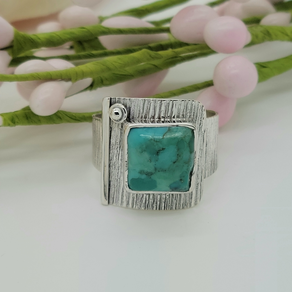 Kingman Turquoise Silver Ring